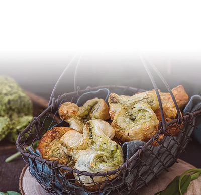 Bärlauch-Hasen mit Emmentaler gerieben von GOLDSTEIG Bärlauch-Hasen mit Emmentaler gerieben von GOLDSTEIG