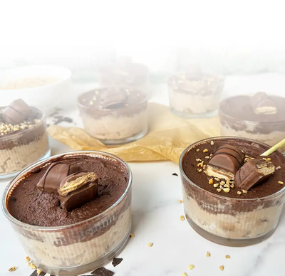Rezept | Moni Nagl - Cremiges Kinder-Bueno-Schichtdessert Rezept | Moni Nagl - Cremiges Kinder-Bueno-Schichtdessert